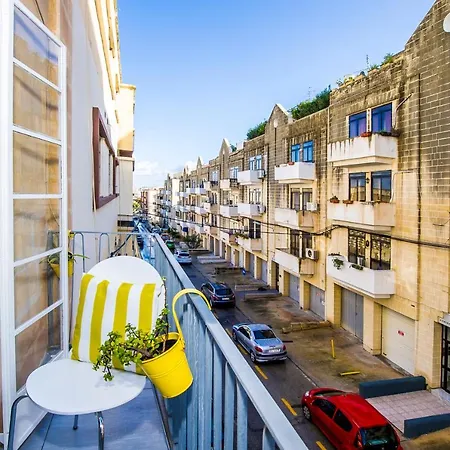 公寓 Charming 3 Bedroom Flat, Theoria Travel *